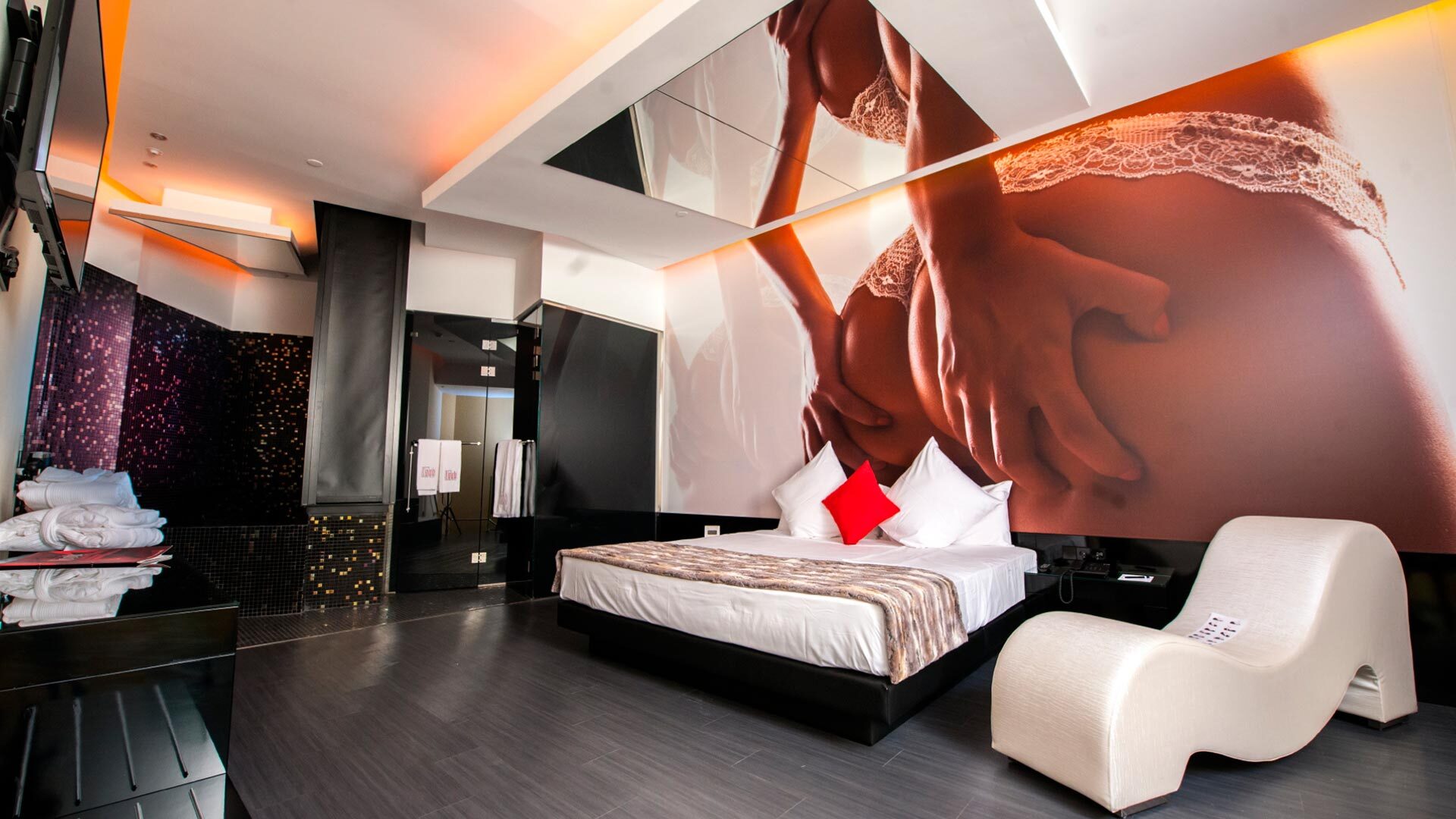 varwwwvhostsaviratodesign.comloob.aviratodesign.comwp contentuploads11 1.jpg