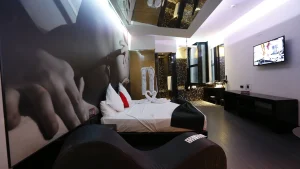 Loob Madrid Suite Master con jacuzzi